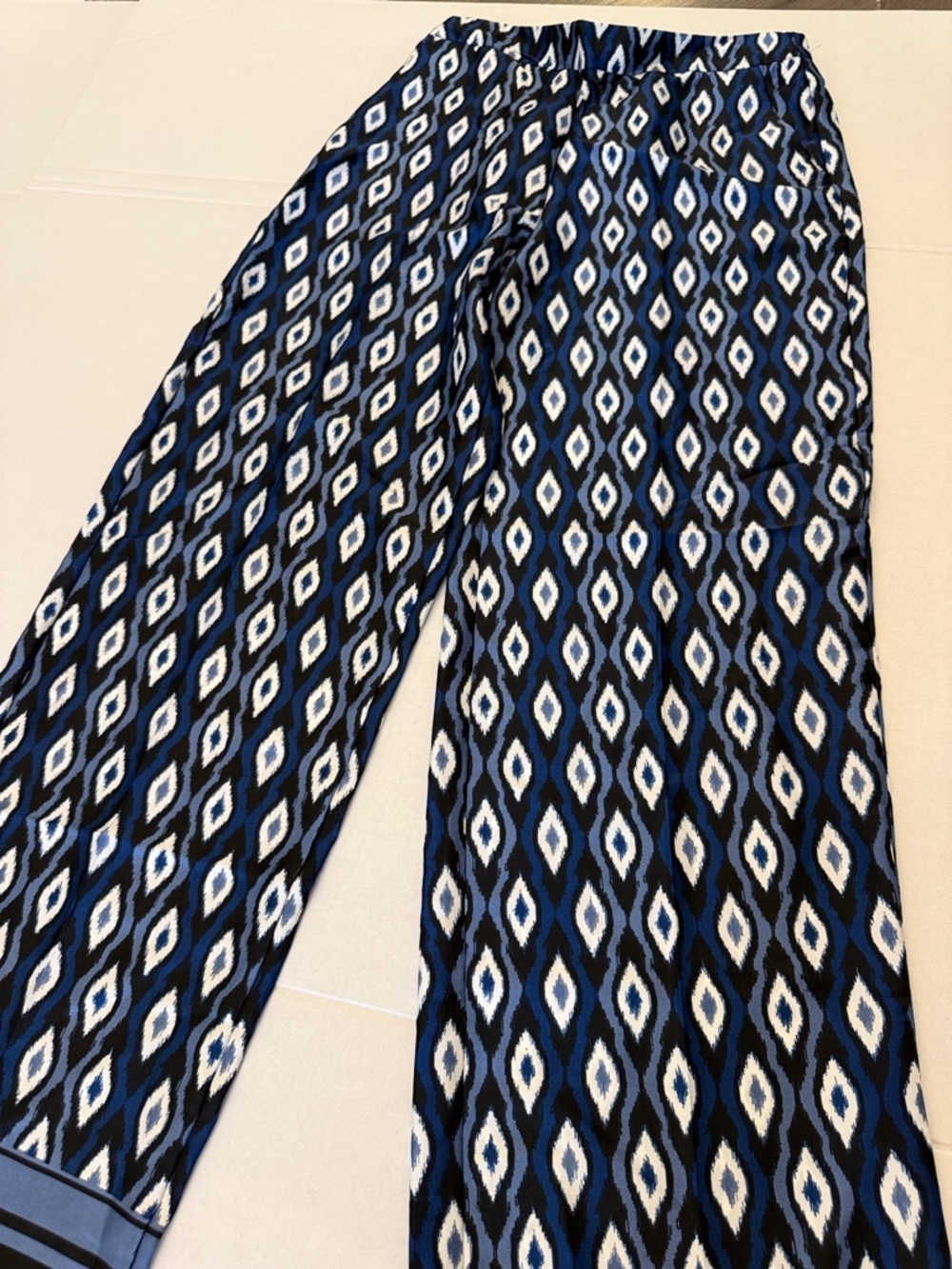 Zara Navy Blue and White Geometric Wide Leg Pants - Picture 2 of 10